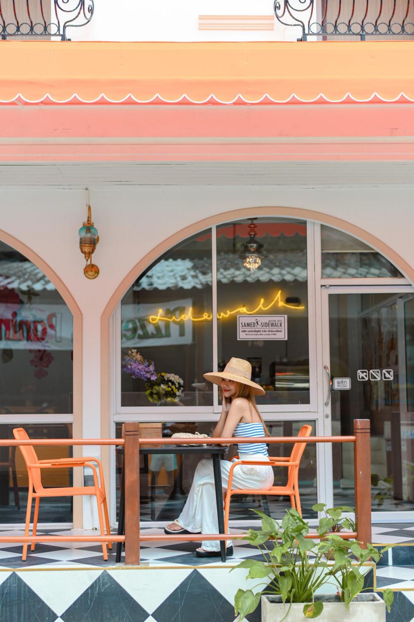 Sidewalk Boutique Hotel Koh Samet Exterior foto